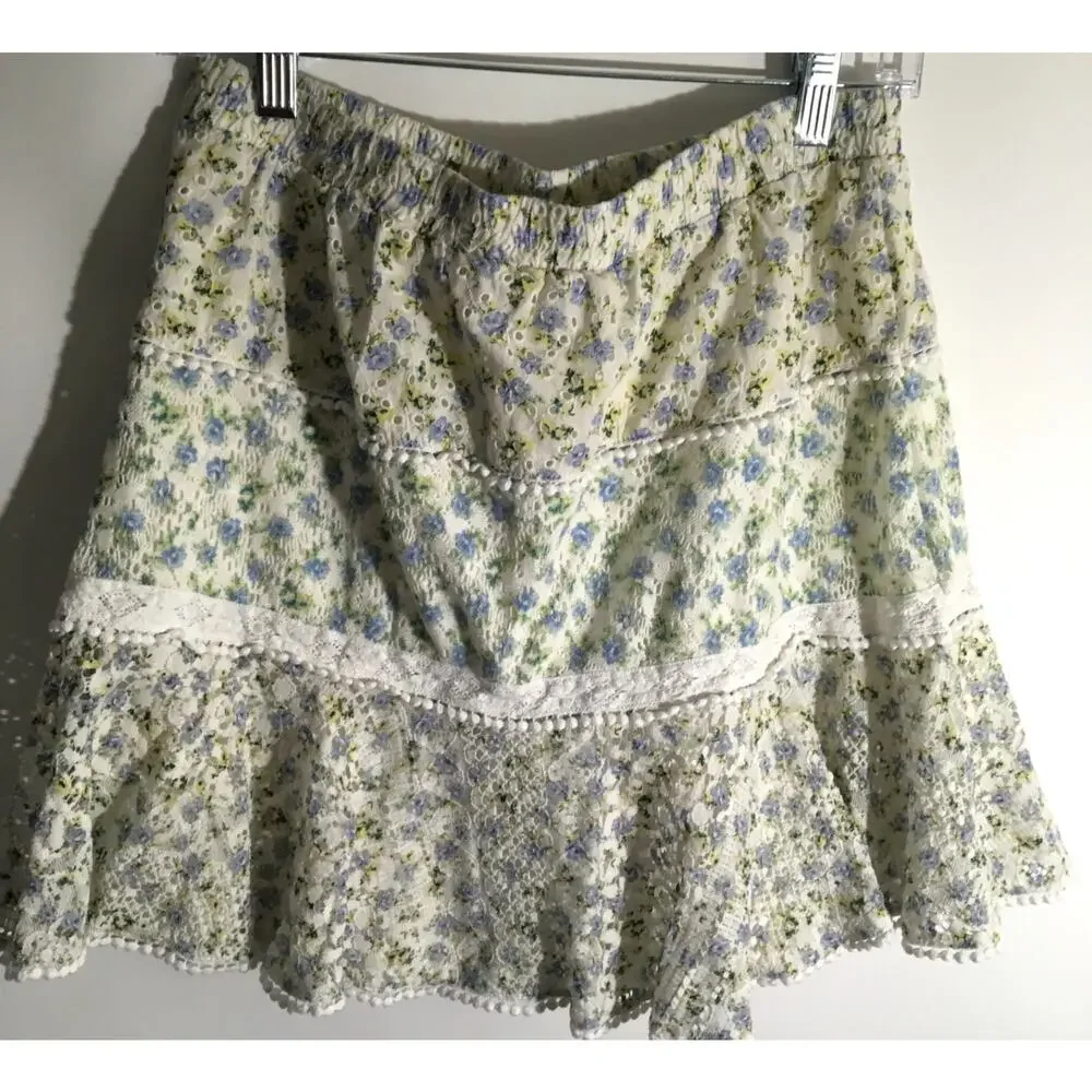 House of Harlow 1960 Women's Size Medium Blue Floral White Lace Mini Skirt Set